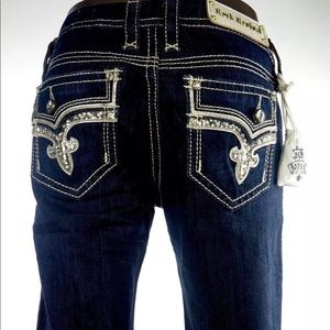 Rock Revival “Betty” curvy long shorts